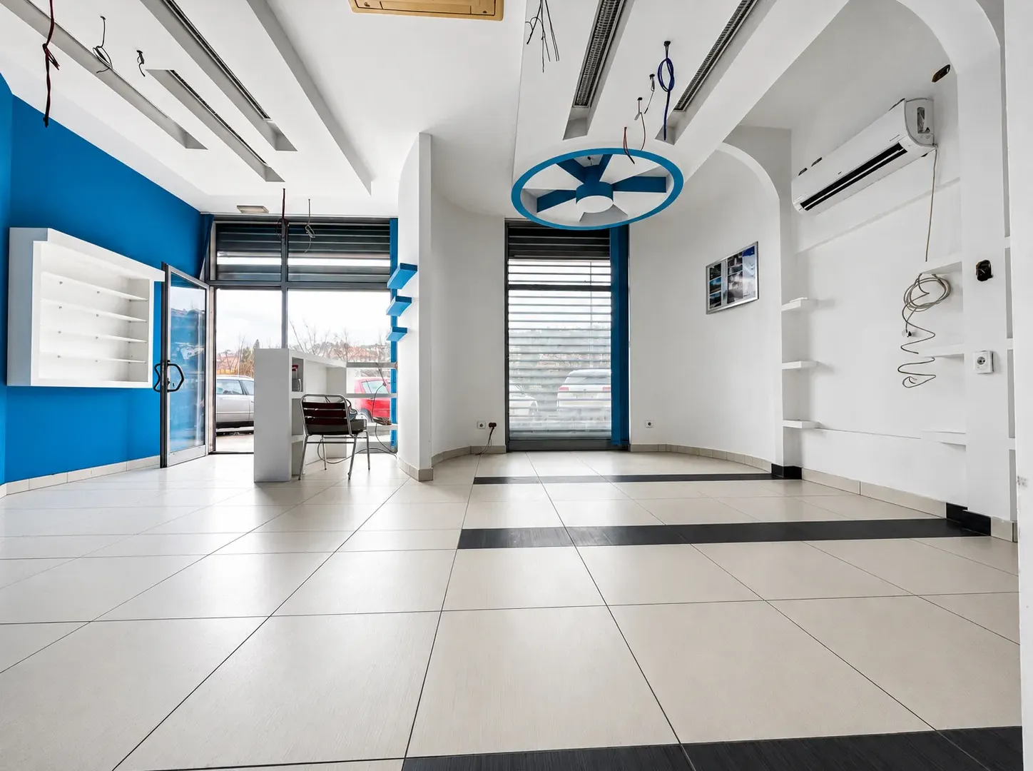 Prodaja, poslovni prostor, 91m², Vezirov Most, Podgorica