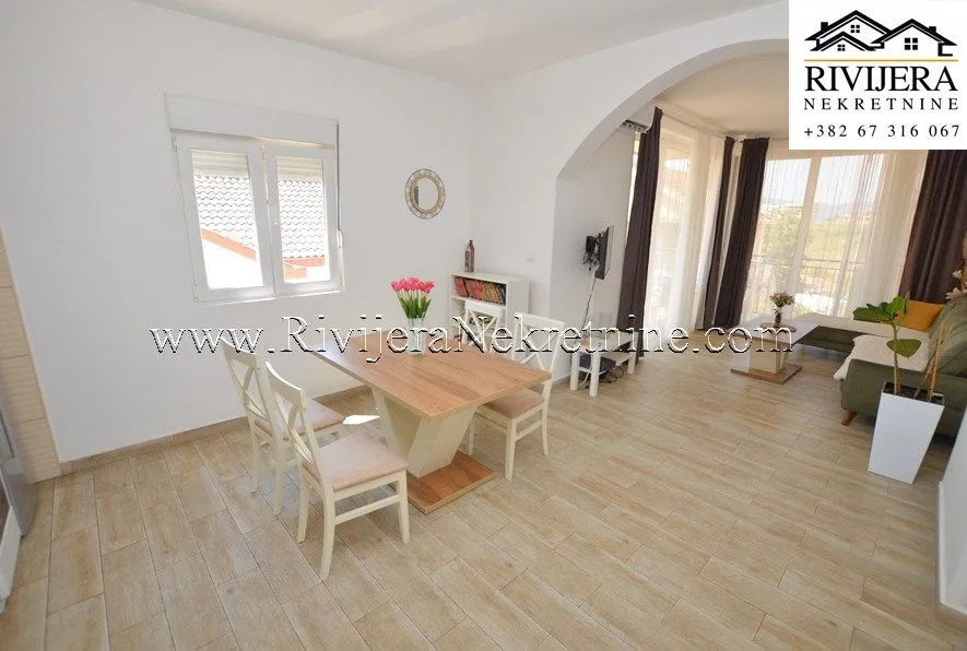 Sale, two bedroom apartment, 84m², Đenovići, Herceg Novi