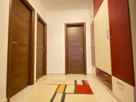 Izdavanje, trosoban stan, 100m², City Kvart, Podgorica - image 8