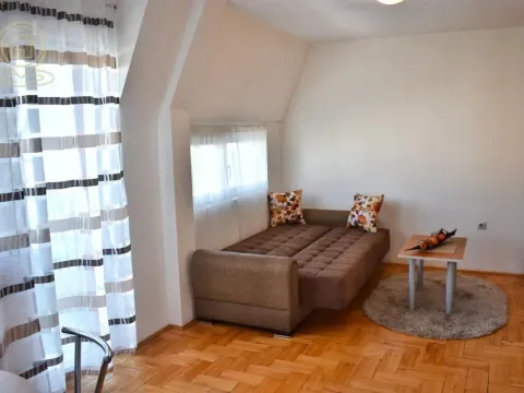 Izdavanje, jednosoban stan, 25m², Bulevar, Niš - image 2