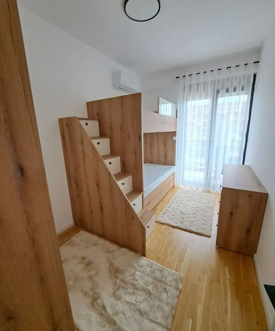 Rent, two bedroom apartment, 70m², Stari Aerodrom, Podgorica