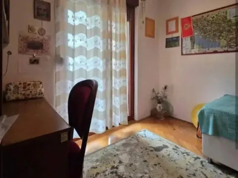 Prodaja, trosoban stan, 108m², Malo Brdo, Podgorica - image 7