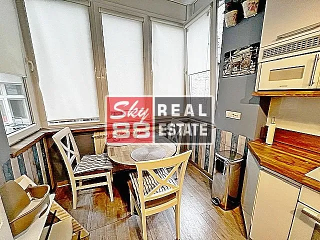 Prodaja, trosoban stan, 80m², Stari Grad, Beograd