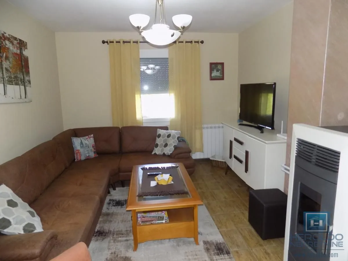 Sale, house, 96m², Karadjordjevo brdo, Paraćin