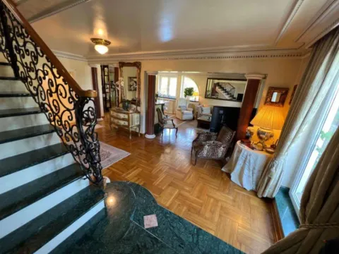 Sale, five bedroom apartment, 158m², Dedinje Sve Podlokacije, Beograd - image 8