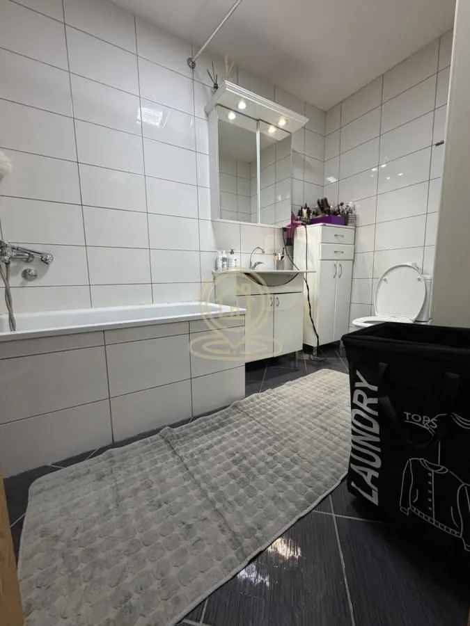 Prodaja, četvorosoban stan, 110m², Pivara, Kragujevac