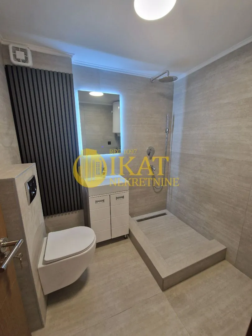 Sale, apartment, 102m², Čukarica, Beograd