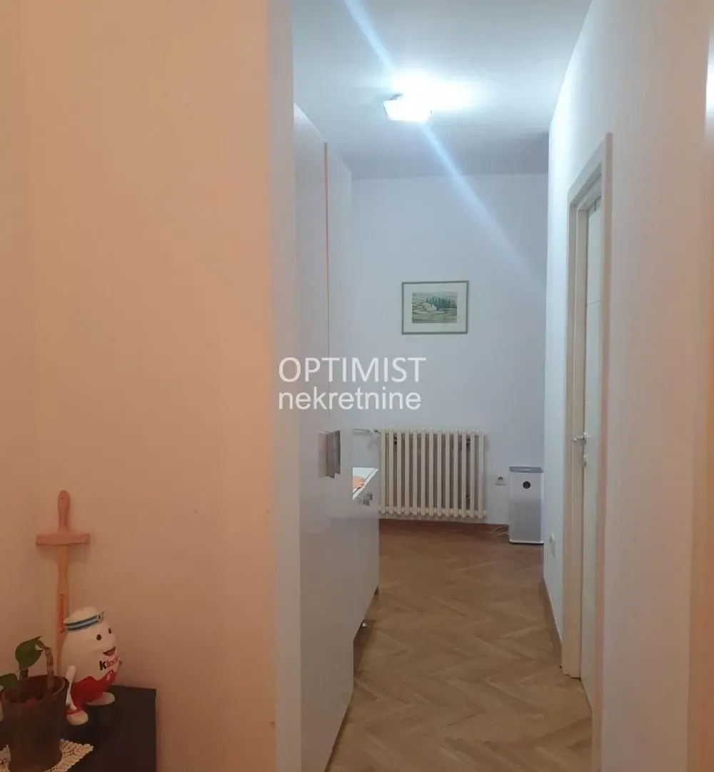 Sale, three bedroom apartment, 76m², Vračar Centar, Vračar Sve Podlokacije