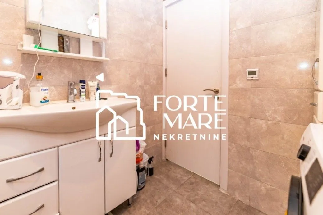Prodaja, stan, 61m², Topla, Herceg Novi