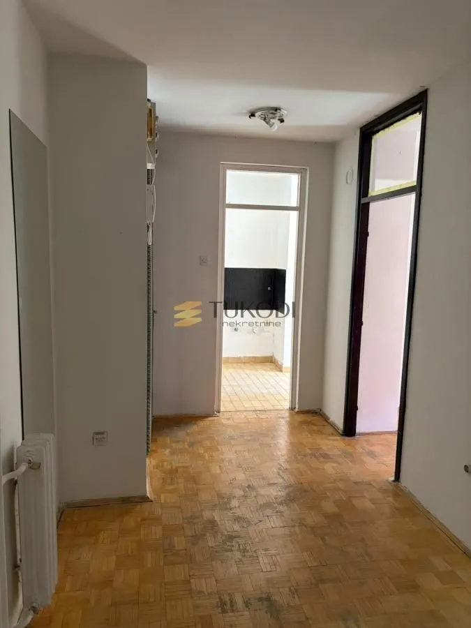 Prodaja, dvosoban stan, 57m², Bulevar Oslobodjenja, Novi Sad Sve Podlokacije