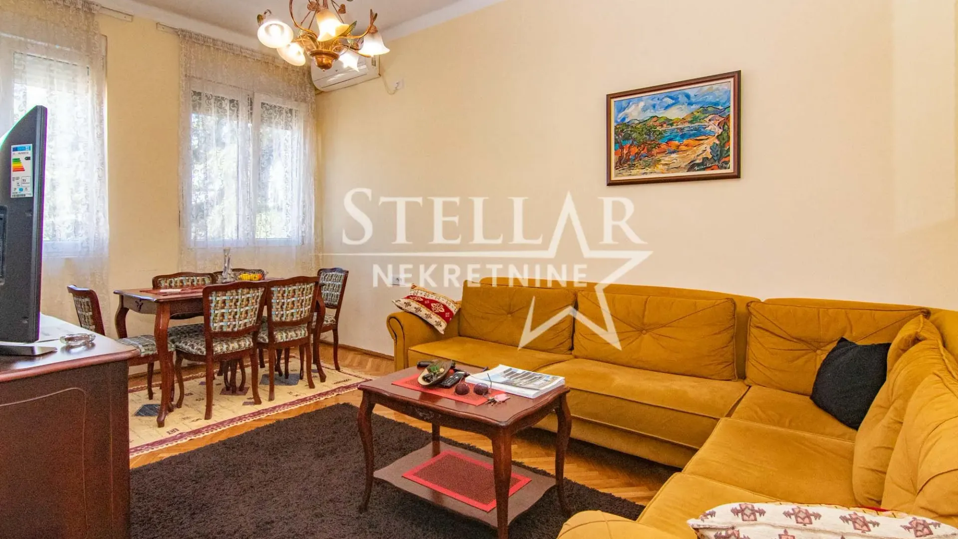 Izdavanje, dvosoban stan, 57m², Centar, Podgorica
