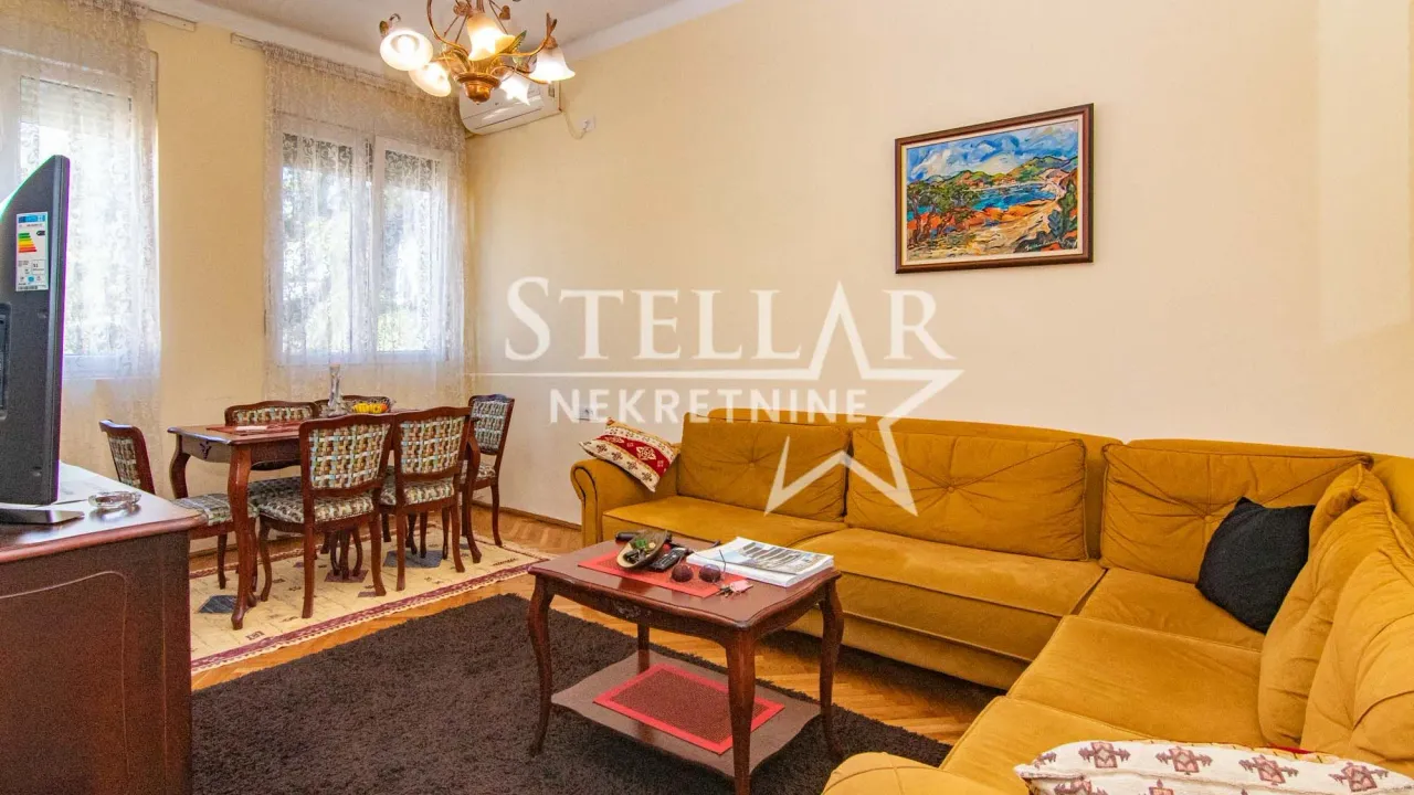 Izdavanje, dvosoban stan, 57m², Centar, Podgorica