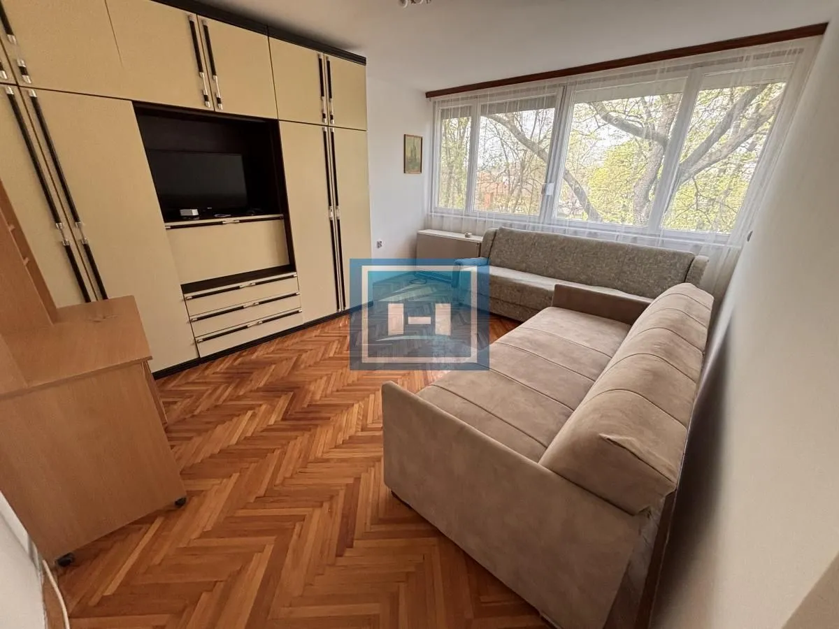Prodaja, dvosoban stan, 58m², Kajsijar, Jagodina