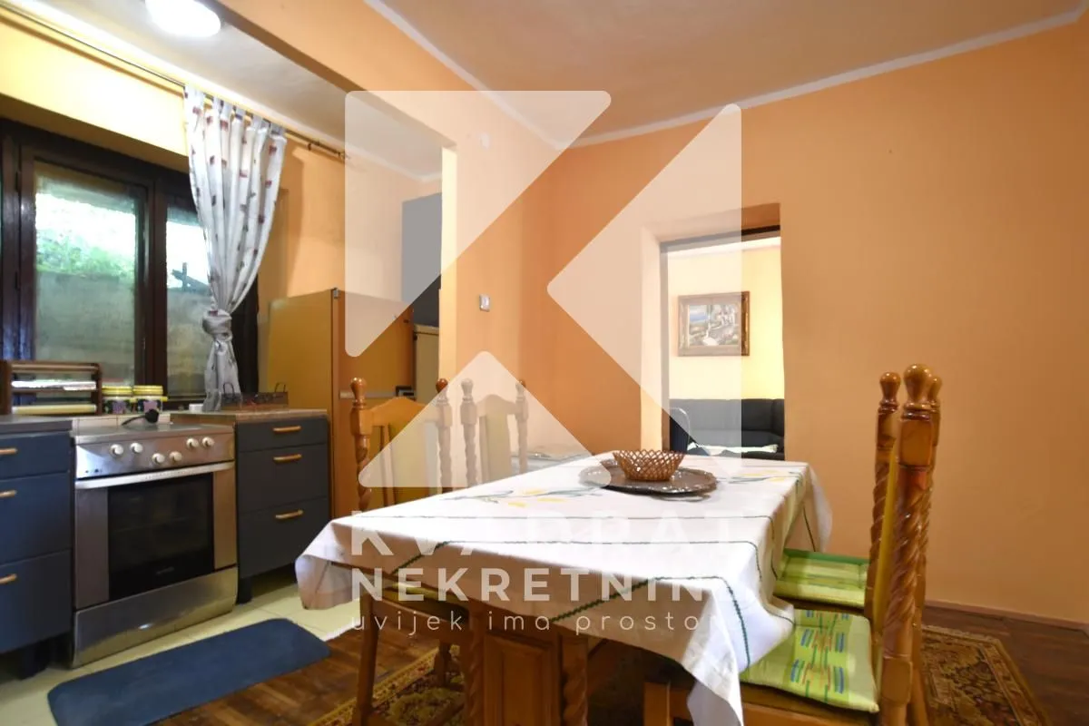 Izdavanje, trosoban stan, 85m², Dalmatinska ulica, Podgorica