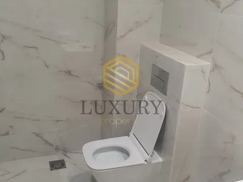 Rent, two bedroom apartment, 84m², Kod Capital Plaze, Podgorica - image 14