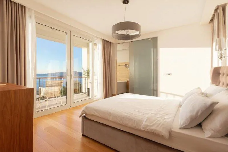 Prodaja, kuća, 476m², Blizikuće, Budva