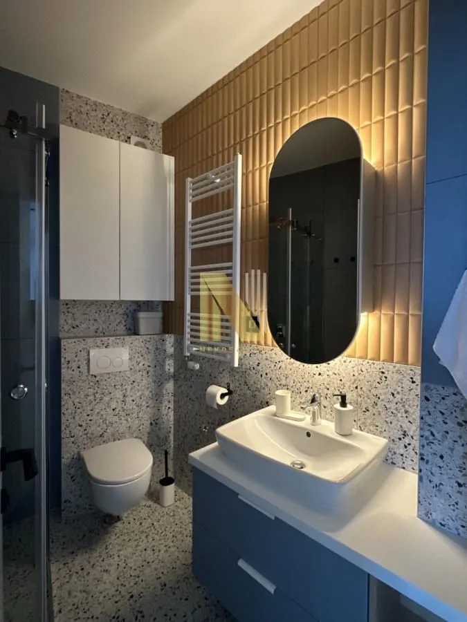 Izdavanje, jednosoban stan, 35m², Grbavica, Novi Sad Sve Podlokacije