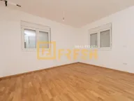 Prodaja, dvosoban stan, 65m², Stari Aerodrom, Podgorica - image 3