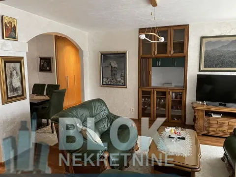 Izdavanje, dvosoban stan, 77m², Preko Morače, Podgorica - image 9