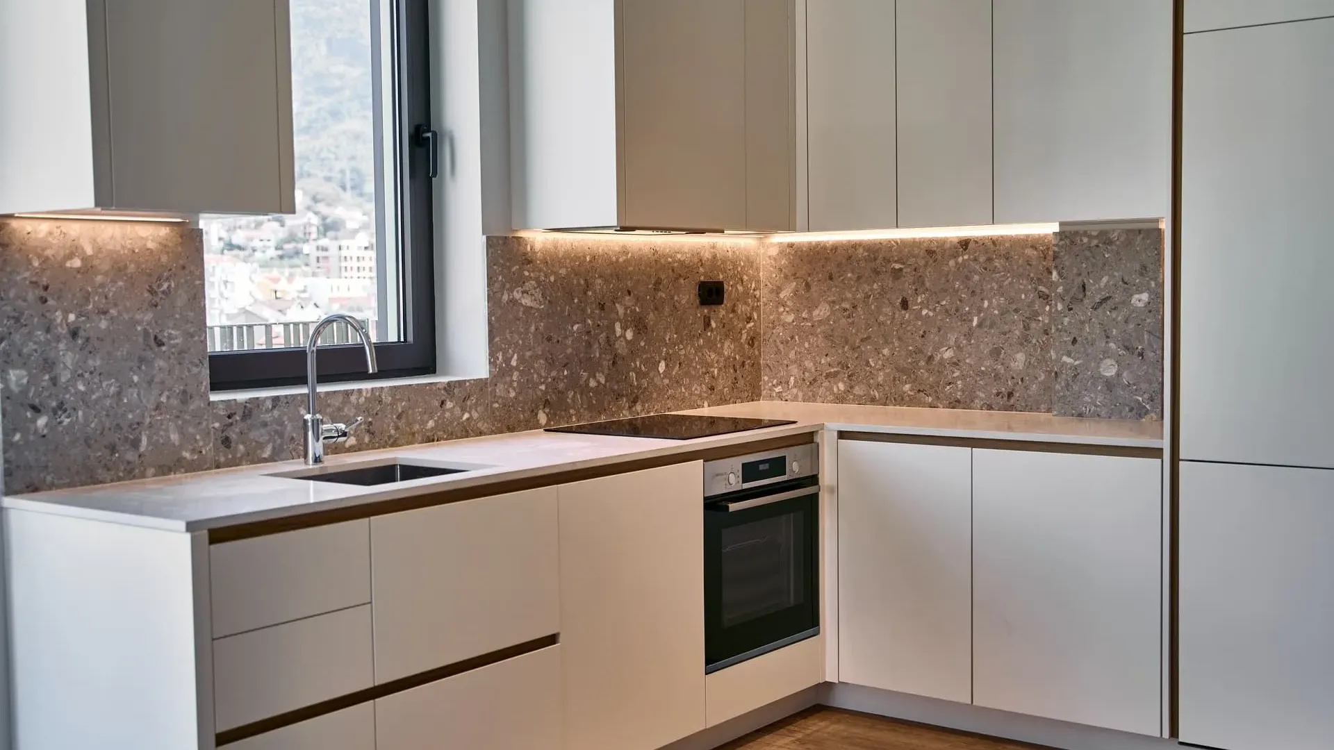 Prodaja, dvosoban stan, 102m², Porto Montenegro, Tivat