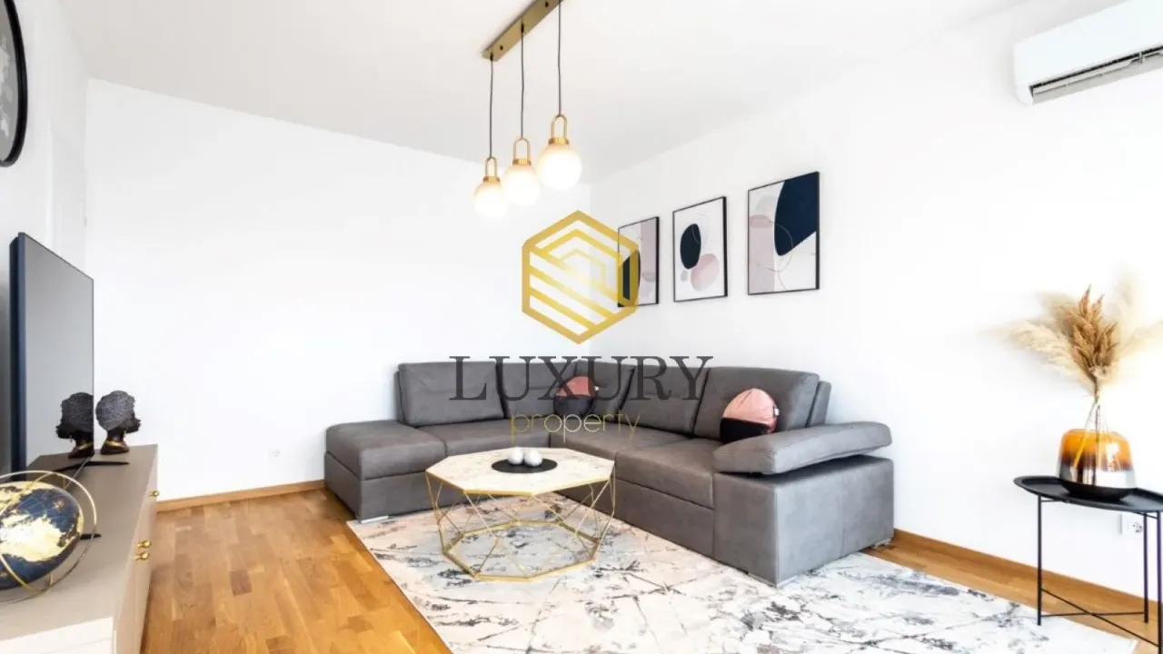 Izdavanje, jednosoban stan, 55m², Pejton, Podgorica