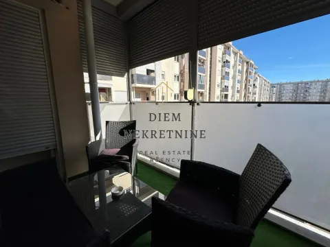 Rent, two bedroom apartment, 68m², City Kvart, Podgorica - image 18