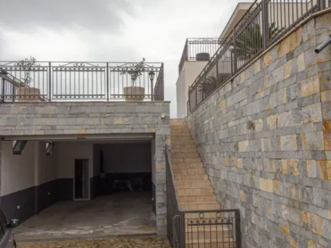 Sale, house, 380m², Krimovica, Kotor - image 13