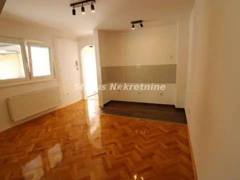 Prodaja, garsonjera, 24m², Centar, Novi Sad - image 2