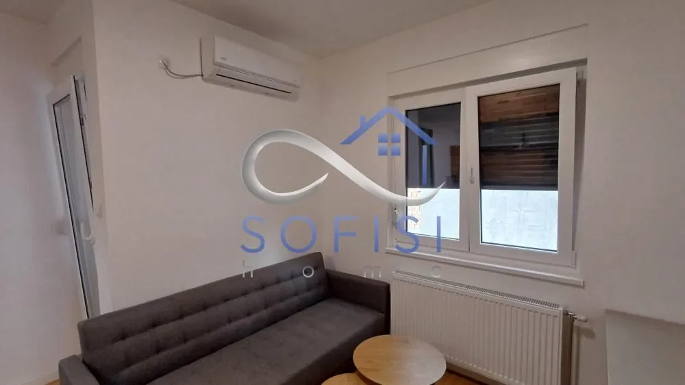 Izdavanje, dvosoban stan, 50m², Petrovaradin, Novi Sad