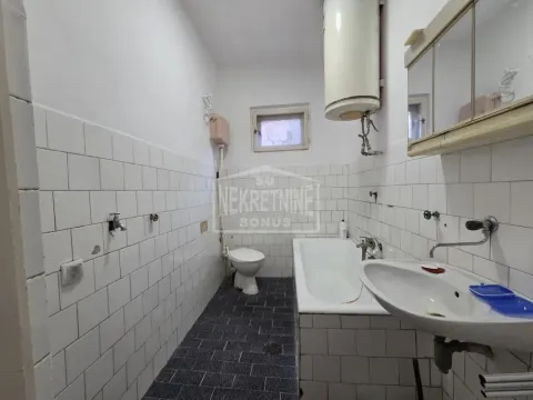 Prodaja, kuća, 250m², Bajmok, Subotica - image 8