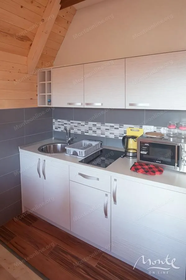 Sale, office space, 219m², Borje, Žabljak