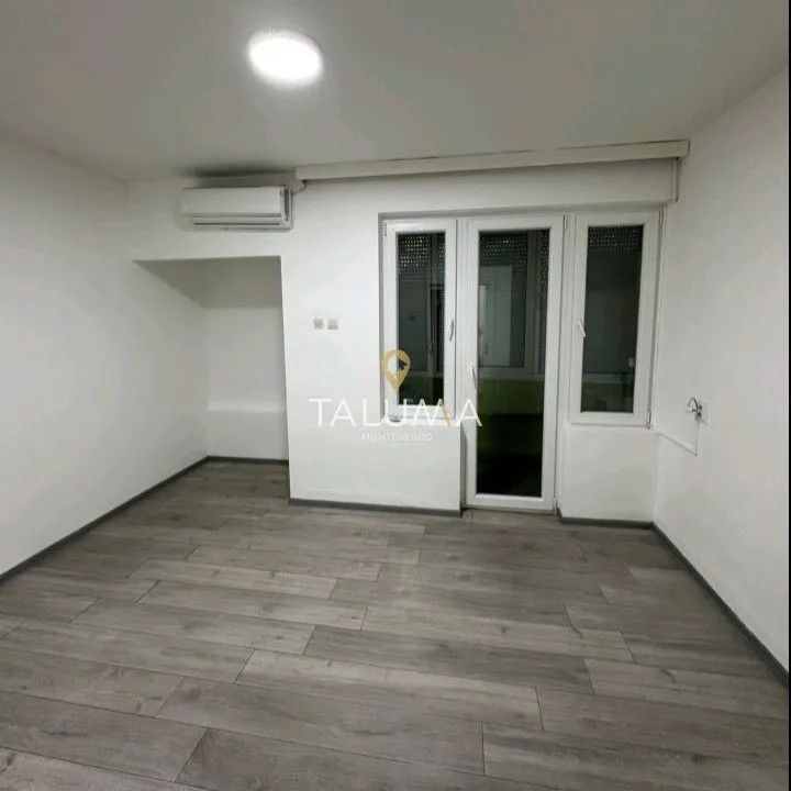 Izdavanje, jednosoban stan, 36m², Preko Morače, Podgorica