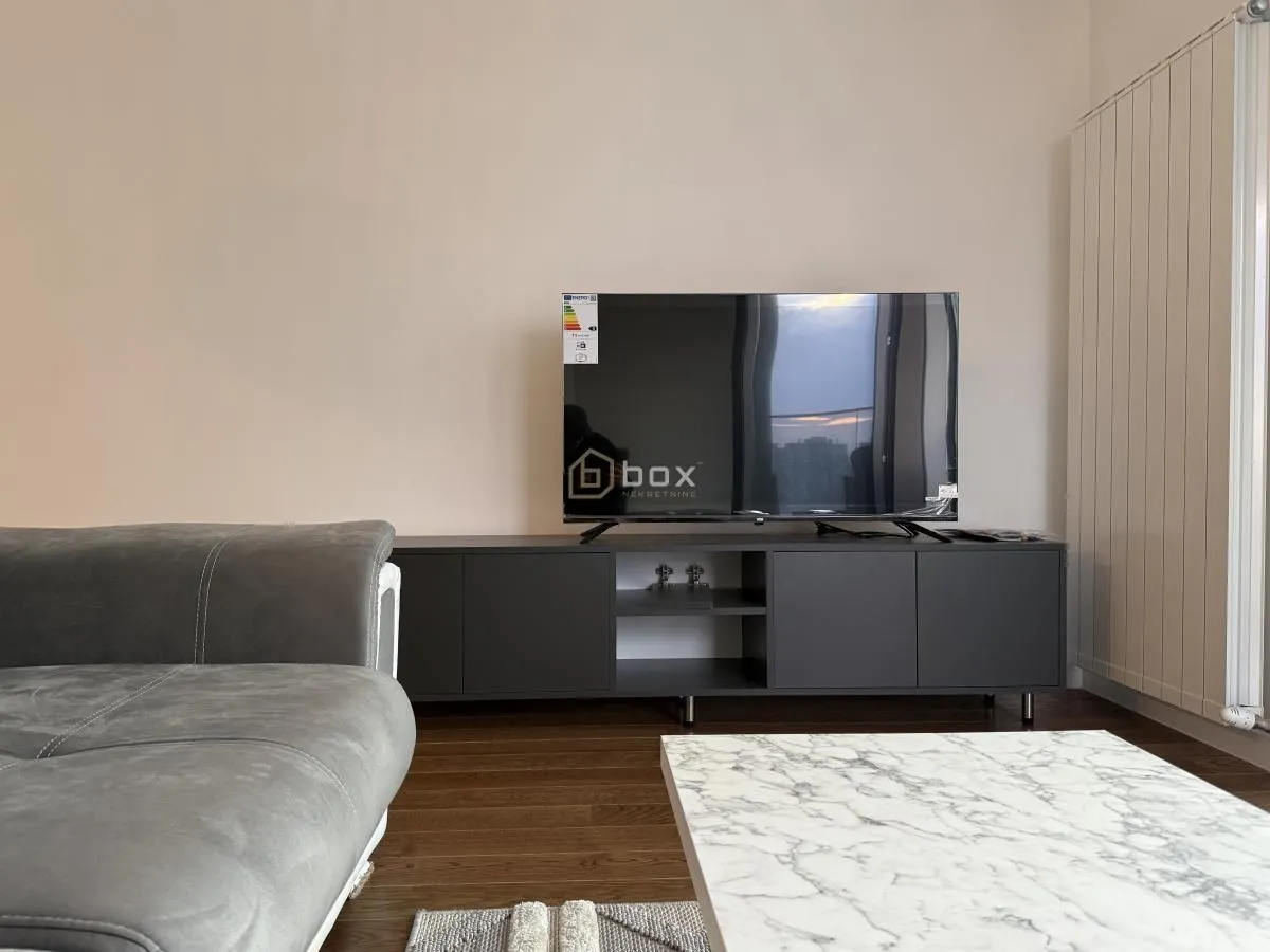 Rent, studio apartment, 38m², Medijana, Niš