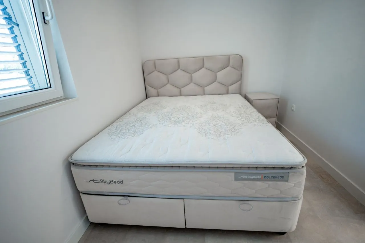 Prodaja, jednosoban stan, 45m², Sveti Stefan, Budva
