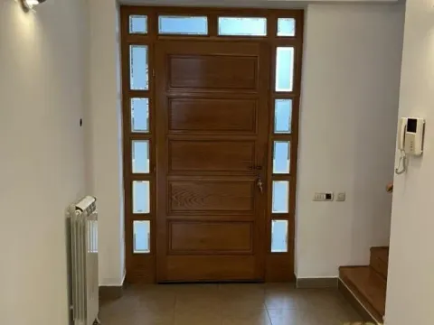 Izdavanje, kuća, 220m², Voždovac Sve Podlokacije, Beograd - image 2