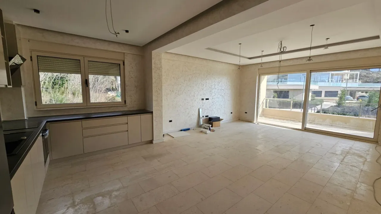 Sale, two bedroom apartment, 94m², Bečići, Budva