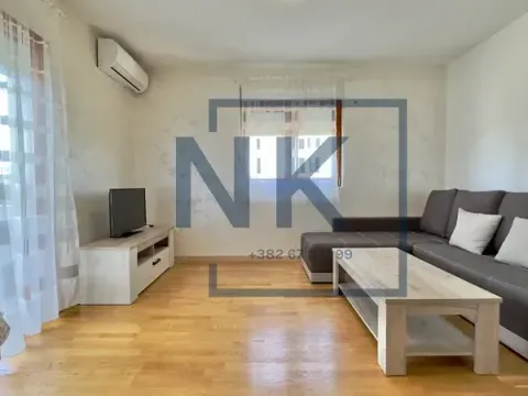 Izdavanje, dvosoban stan, 52m², Centar, Podgorica - image 2