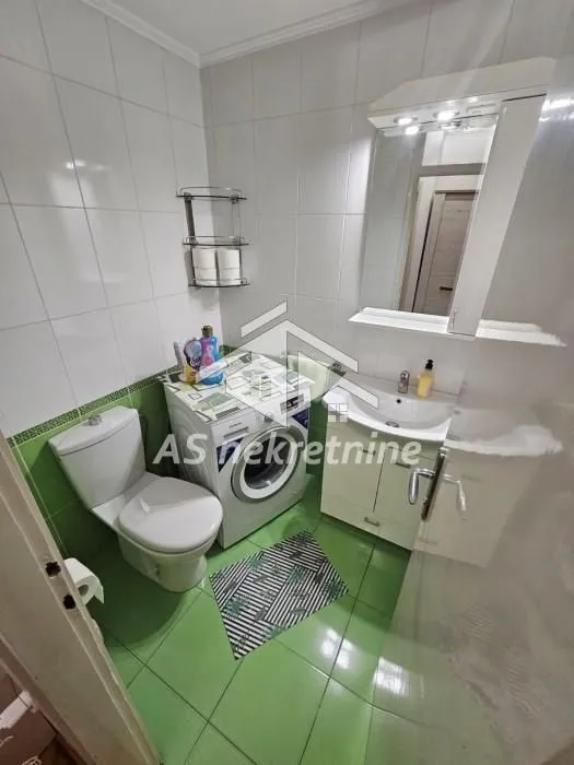 Izdavanje, trosoban stan, 85m², Slavija, Vračar Sve Podlokacije