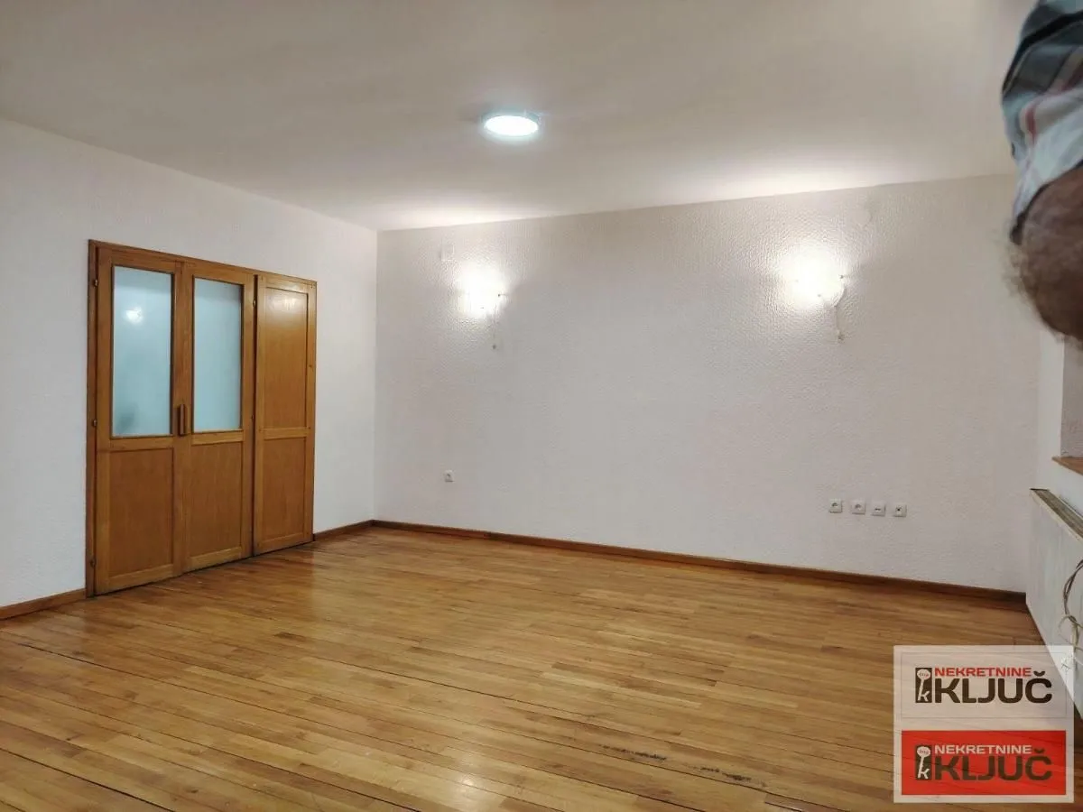 Rent, house, 120m², Centar, Novi Sad