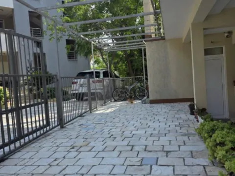 Prodaja, kuća, 300m², Sutomore, Bar - image 13