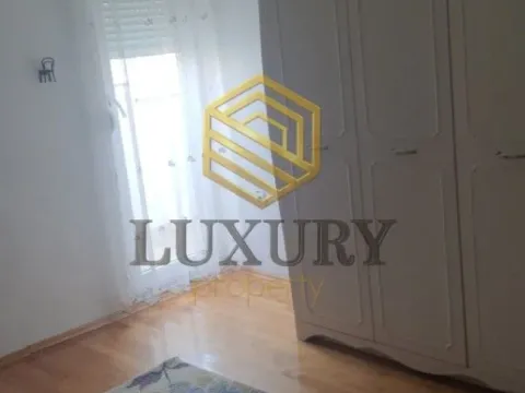 Izdavanje, trosoban stan, 100m², Blok 5, Podgorica - image 8