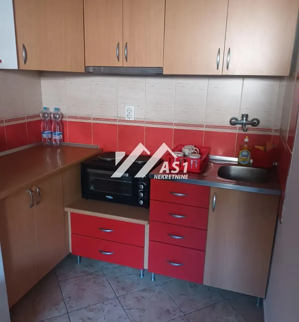 Izdavanje, jednosoban stan, 39m², Detelinara, Novi Sad Sve Podlokacije