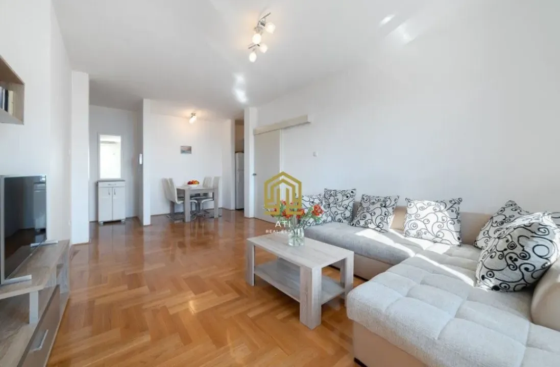 Sale, two bedroom apartment, 69m², Bečići, Budva