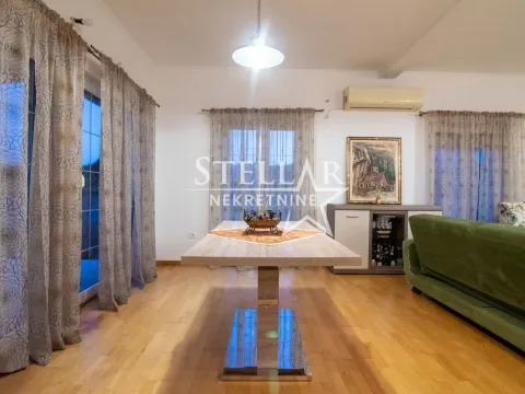 Rent, house, 170m², Jastreb, Danilovgrad - image 5