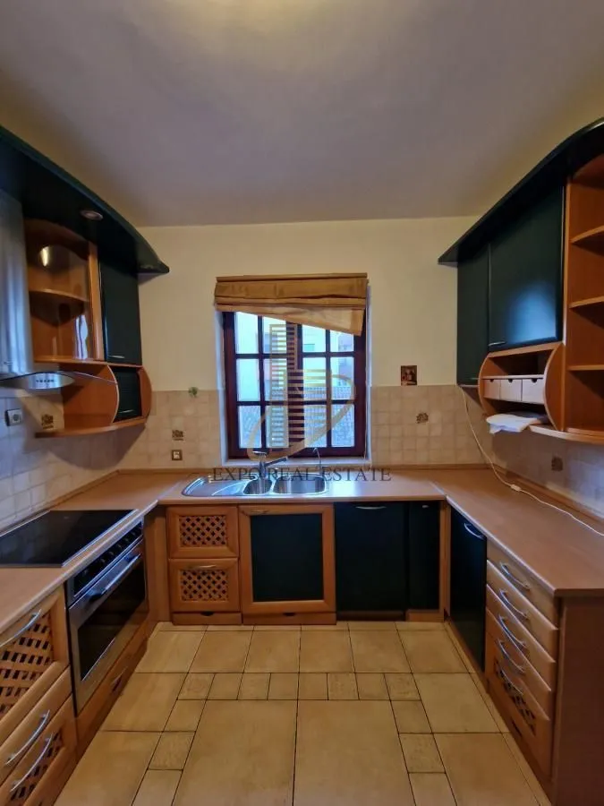 Rent, office space, 450m², Bulevar Evrope, Novi Sad Sve Podlokacije