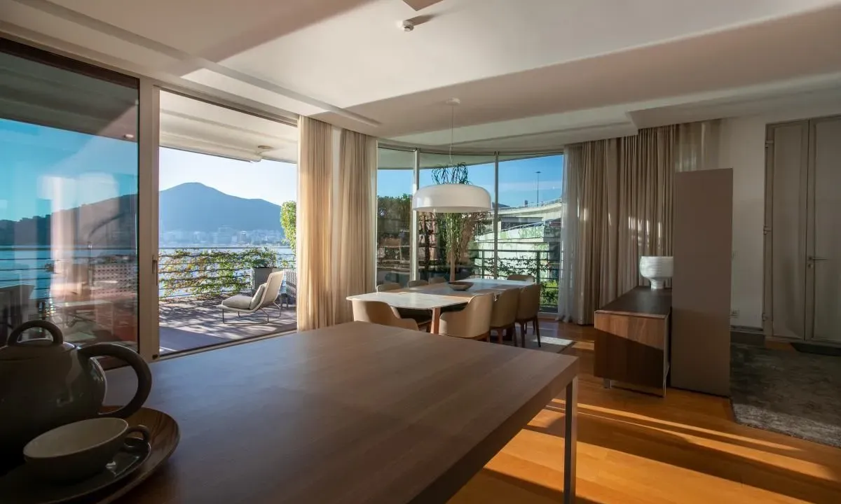 Izdavanje, dvosoban stan, 508m², Centar, Budva