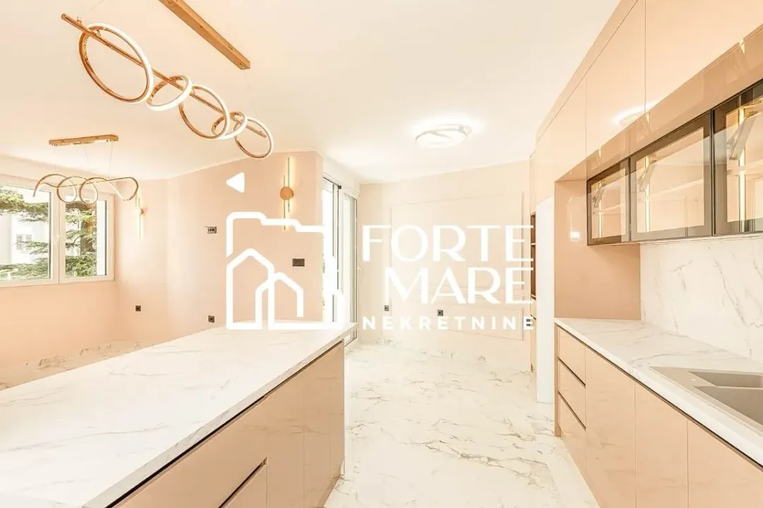 Sale, two bedroom apartment, 95m², Igalo, Herceg Novi