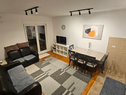 Izdavanje, stan, 66m², Stari Aerodrom, Podgorica - image 6