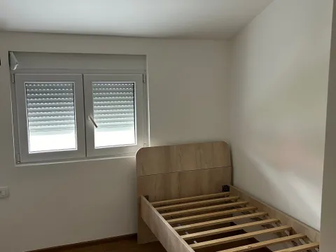 Izdavanje, dvosoban stan, 80m², Murtovina, Podgorica - image 16