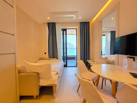Sale, one bedroom apartment, 44m², Bečići, Budva - image 5